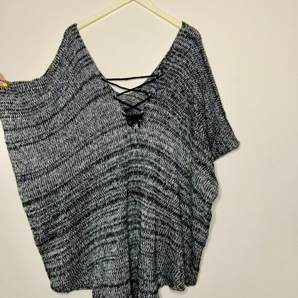 Gray Poncho One Size Fits Most Plus Size White Black - Picture 4 of 5